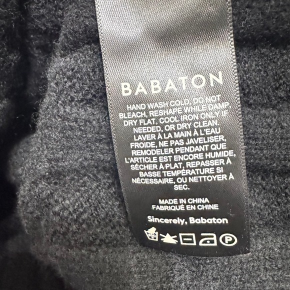 Aritzia Babaton Glory Merino Wool Cable Knit Cropped Sweater Black Size Medium - Picture 8 of 9